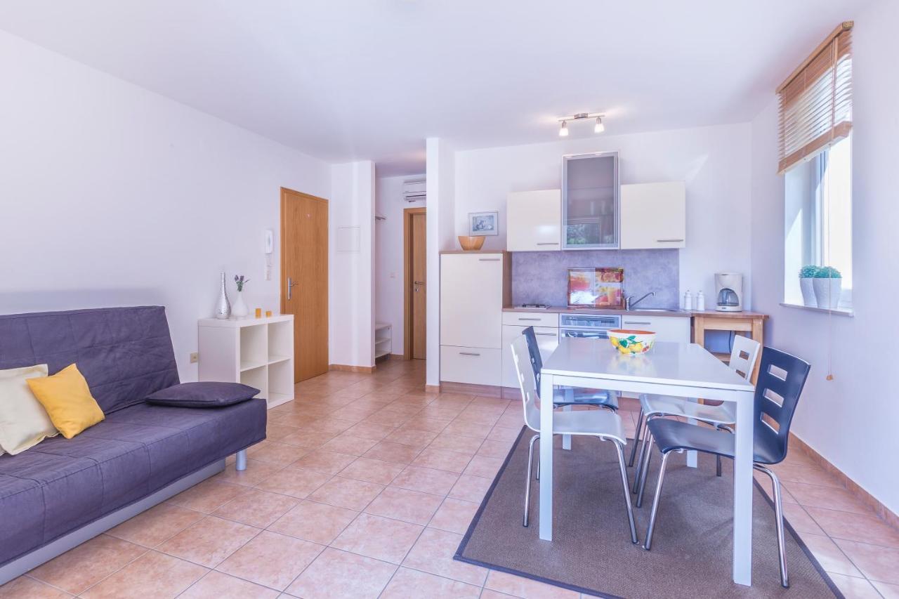 Pinia Apartamento Medulin Exterior foto